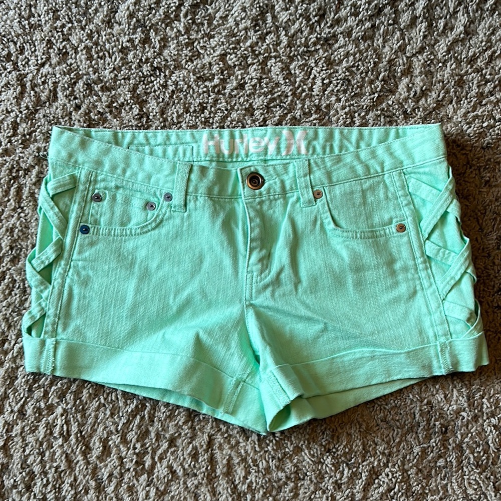 Hurley folded shorts